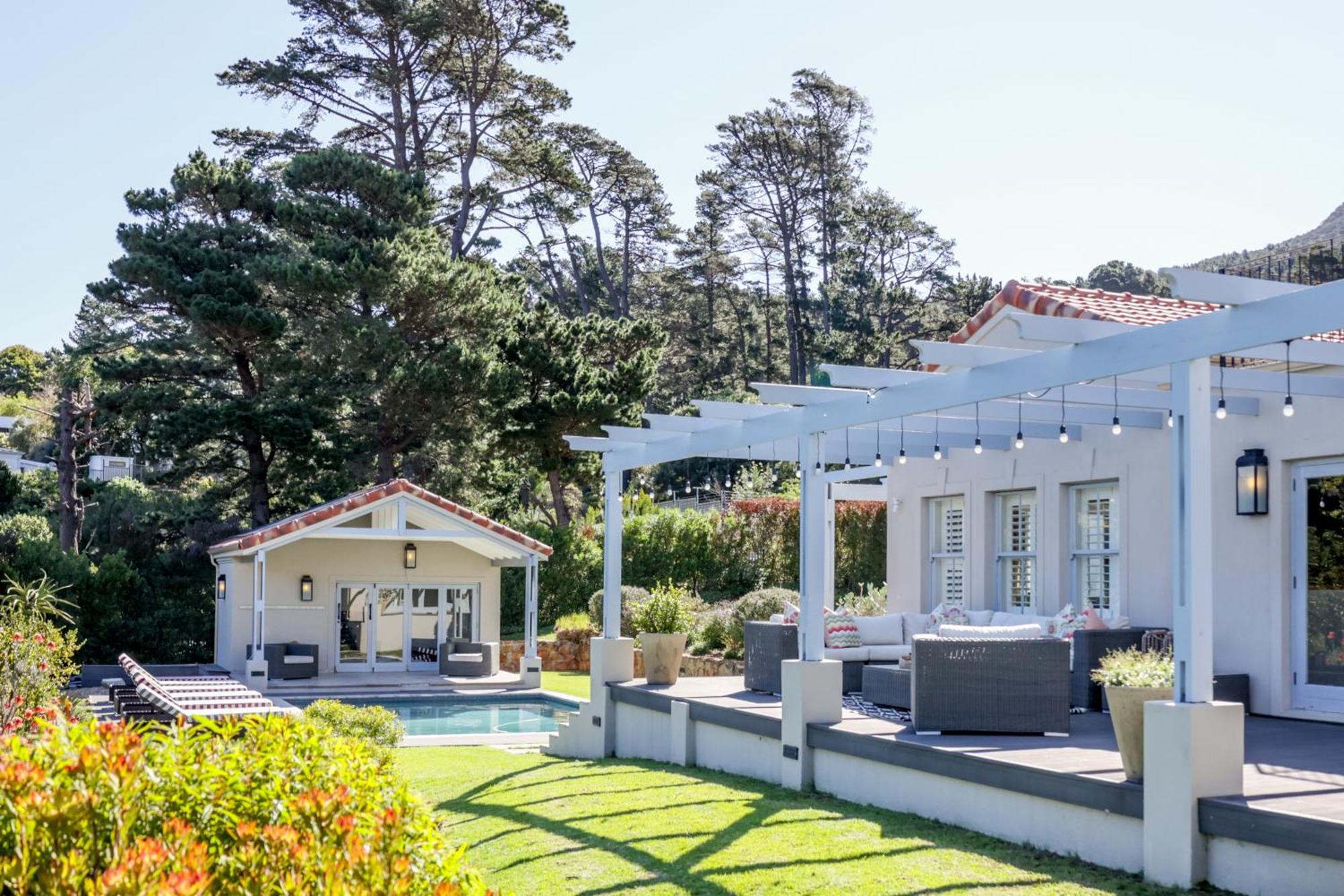 Luxe Family Home With Solar Power In Secure Hout Bay Estate Kapstaden Exteriör bild
