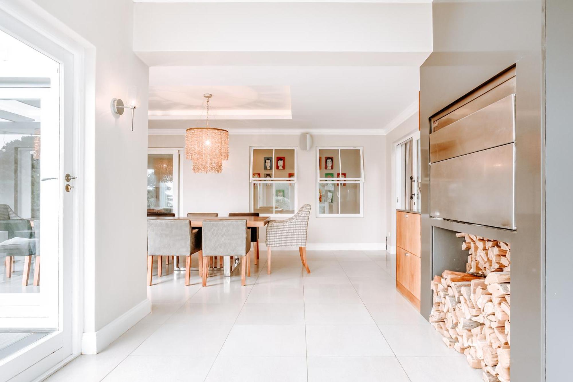 Luxe Family Home With Solar Power In Secure Hout Bay Estate Kapstaden Exteriör bild