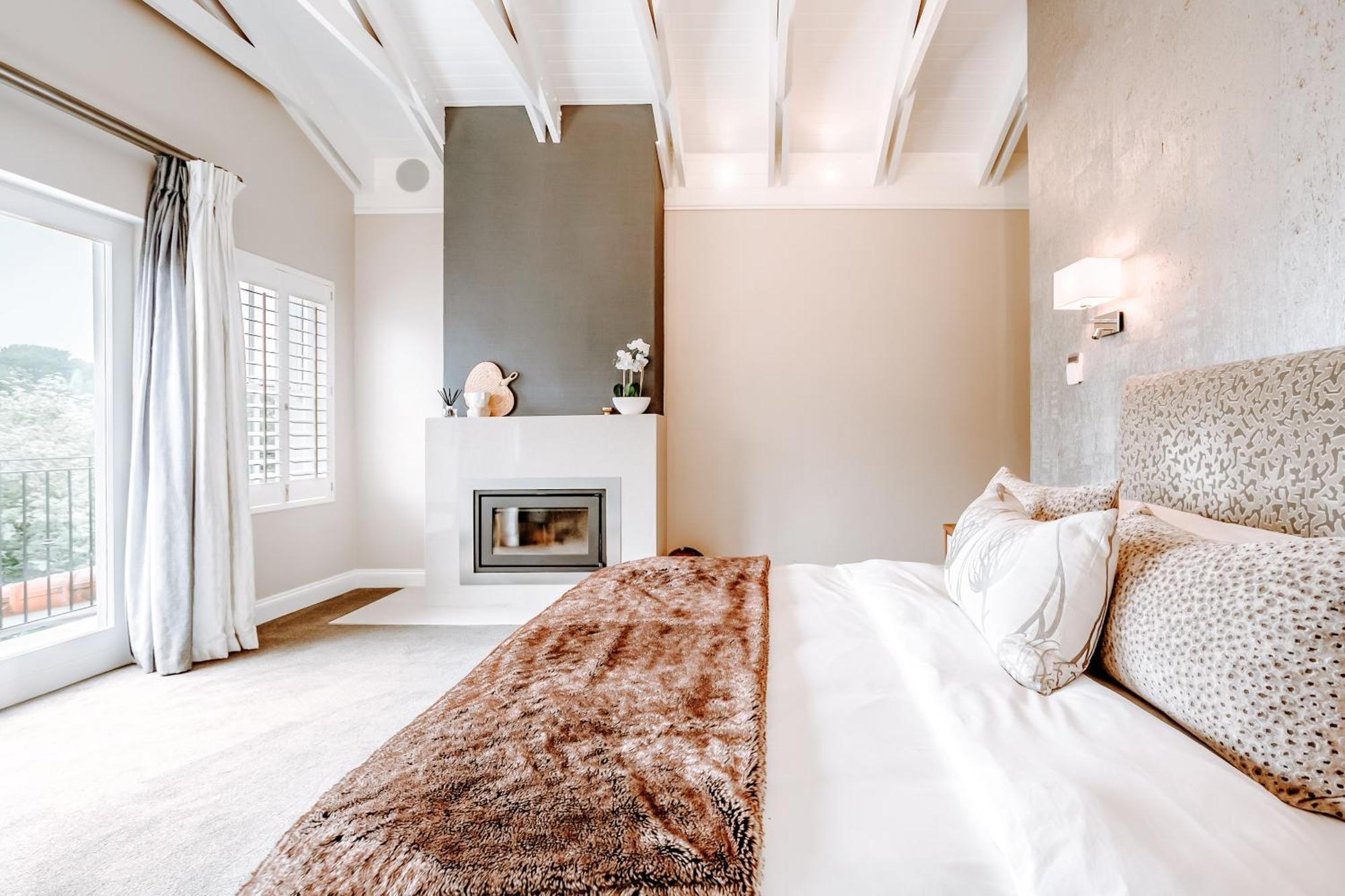 Luxe Family Home With Solar Power In Secure Hout Bay Estate Kapstaden Exteriör bild